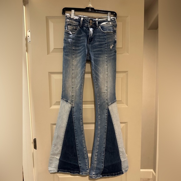 Vervet by Flying Monkey Flared Patchwork Jeans - Picture 3 of 9